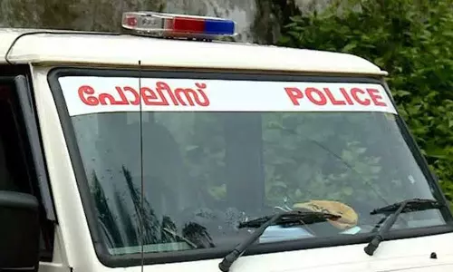 പാലക്കാട് അങ്കണവാടി ടീച്ചറുടെ മുഖത്ത് മുളകുപൊടിയെറിഞ്ഞ് മാല മോഷ്ടിക്കാന്‍ ശ്രമം