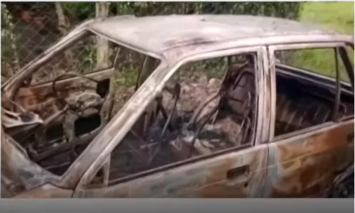 പാലക്കാട്ട് കാര്‍ പൊട്ടിത്തെറിച്ച് അപകടം; അമ്മയുടെയും  രണ്ടു കുട്ടികളുടെയും നില അതീവഗുരുതരം