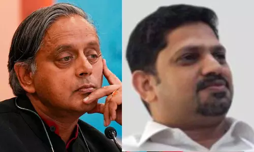 ഈ കിളിയെ പറപ്പിക്കാൻ ഖർഗെ നടപടിയെടുക്കണം, വാക്ചാതുര്യമല്ല, മൂല്യമാണ് നേതാവിന്റെ യോഗ്യത: തരൂരിനെതിരെ ഫേസ്ബുക്ക് കുറിപ്പ് ഈ കിളിയെ പറപ്പിക്കാൻ ഖർഗെ നടപടിയെടുക്കണം, വാക്ചാതുര്യമല്ല, മൂല്യമാണ് നേതാവിന്റെ യോഗ്യത: തരൂരിനെതിരെ ഫേസ്ബുക്ക് കുറിപ്പ്