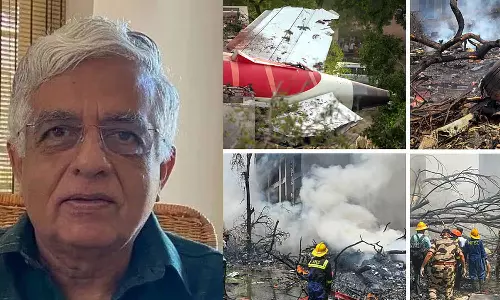 എയർ ഇന്ത്യ വിമാനം പൈലറ്റ് മനപ്പൂർവം തകർത്തതാകാം: ഗുരുതര ആരോപണവുമായി വ്യോമയാന വിദഗ്ധന് മോഹൻ രംഗനാഥൻ എയർ ഇന്ത്യ വിമാനം പൈലറ്റ് മനപ്പൂർവം തകർത്തതാകാം: ഗുരുതര ആരോപണവുമായി വ്യോമയാന വിദഗ്ധന് മോഹൻ രംഗനാഥൻ