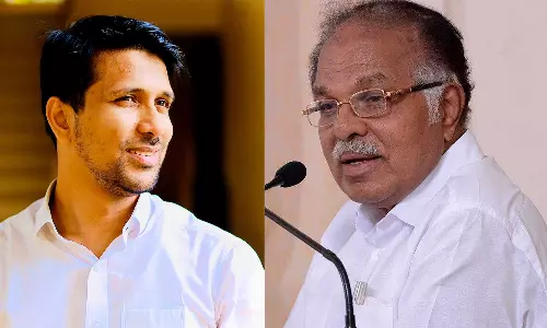 തോളിൽ തട്ടി അഭിനന്ദിക്കണം എന്ന് പറയുന്നില്ല, ചവിട്ടി താഴ്ത്തരുത്: പി.ജെ കുര്യന്റെ വിമര്‍ശനത്തിന് മറുപടിയുമായി യൂത്ത് കോൺഗ്രസ്‌ കണ്ണൂർ ഉപാധ്യക്ഷൻ