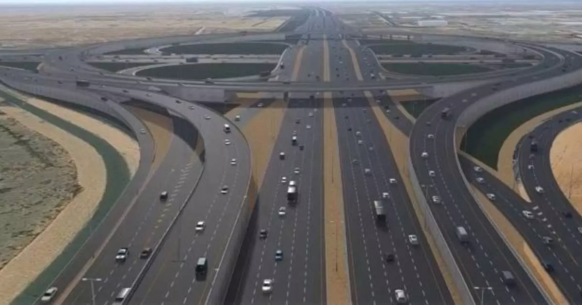 എമിറേറ്റ്സ് റോഡ് വികസനം;750 മില്യൺ ദിർഹമിന്റെ പദ്ധതി പ്രഖ്യാപിച്ചു എമിറേറ്റ്സ് റോഡ് വികസനം;750 മില്യൺ ദിർഹമിന്റെ പദ്ധതി പ്രഖ്യാപിച്ചു