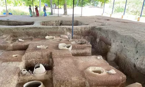 കീഴടി പറയുന്നു, ഇന്ത്യയെന്നാൽ ഉത്തരേന്ത്യയല്ല കീഴടി പറയുന്നു, ഇന്ത്യയെന്നാൽ ഉത്തരേന്ത്യയല്ല