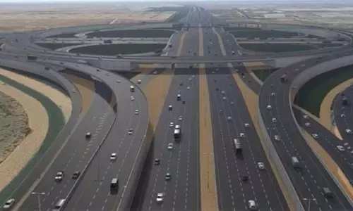 എമിറേറ്റ്സ് റോഡ് വികസനം;750 മില്യൺ ദിർഹമിന്റെ പദ്ധതി പ്രഖ്യാപിച്ചു എമിറേറ്റ്സ് റോഡ് വികസനം;750 മില്യൺ ദിർഹമിന്റെ പദ്ധതി പ്രഖ്യാപിച്ചു