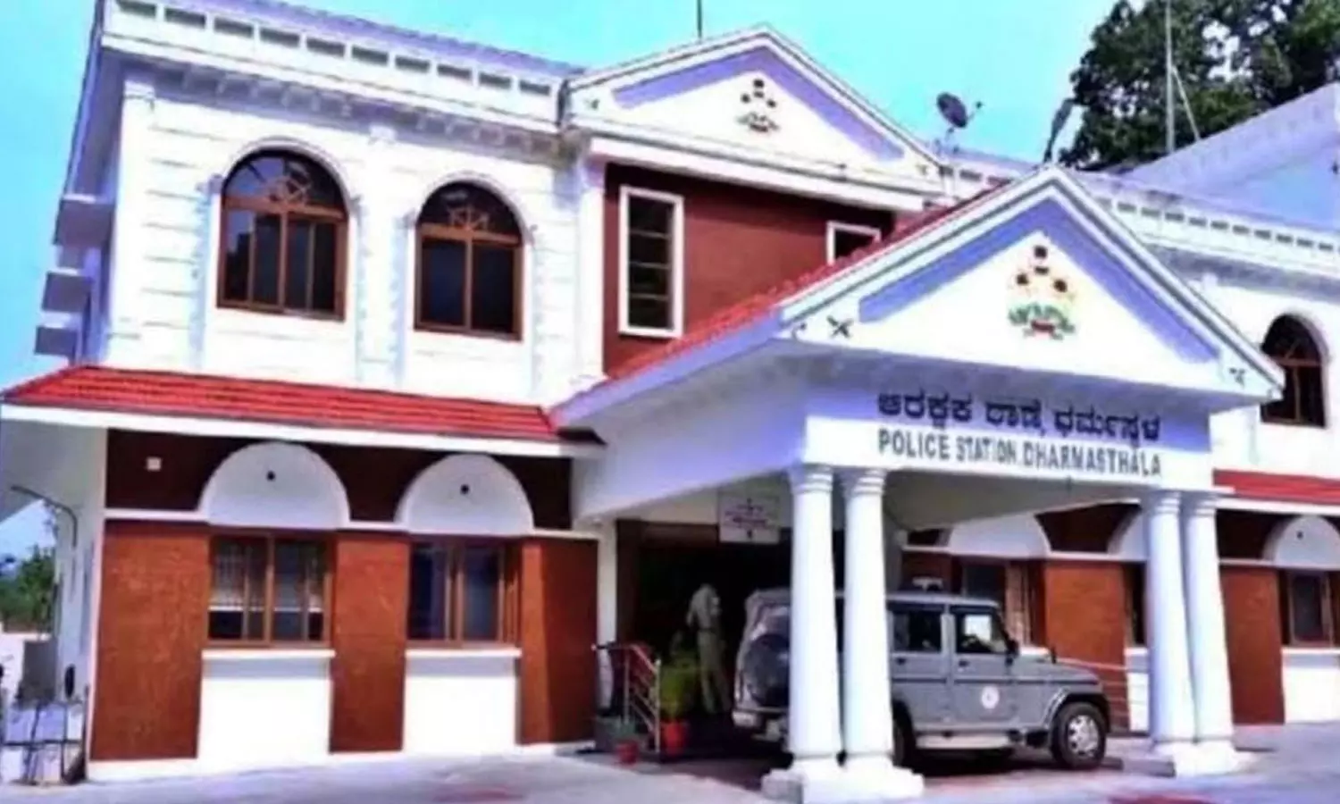 ധർമ്മസ്ഥലയിലെ ദുരൂഹമരണം; എസ്ഐടി രൂപവത്കരിക്കണം, പൊലീസിനെതിരെ വിമർശനവുമായി വനിത കമ്മീഷൻ ധർമ്മസ്ഥലയിലെ ദുരൂഹമരണം; എസ്ഐടി രൂപവത്കരിക്കണം, പൊലീസിനെതിരെ വിമർശനവുമായി വനിത കമ്മീഷൻ