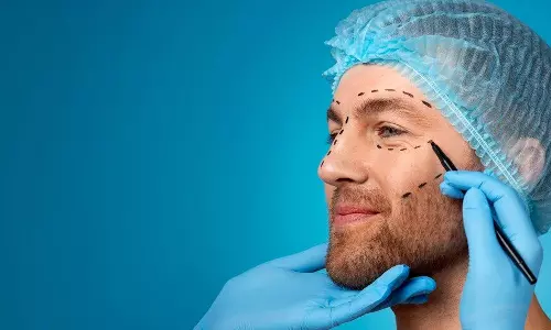 പ്ലാസ്റ്റിക് സർജറി കോസ്മറ്റിക് ചികിത്സയിൽ മാത്രമോ? ഡോ.സാജു നാരായണൻ എഴുതുന്നു