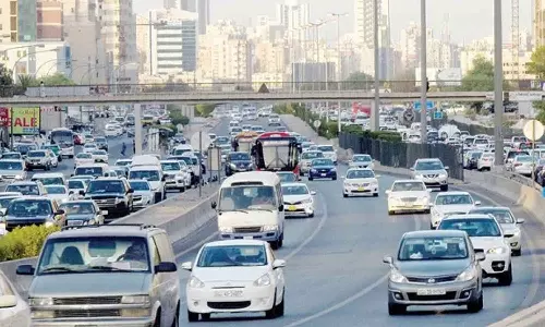 പുതിയ ഗതാഗത നിയമം ഫലം കണ്ടു: കുവൈത്തിൽ റോഡപകട മരണങ്ങളിൽ ഗണ്യമായ കുറവ്