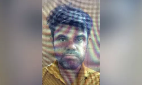 പൊലീസിൽ പരാതി നൽകിയ വിരോധത്തിൽ വീട്ടിൽ അതിക്രമിച്ച് കയറി തീവെക്കാൻ ശ്രമിച്ച പ്രതി പിടിയിൽ