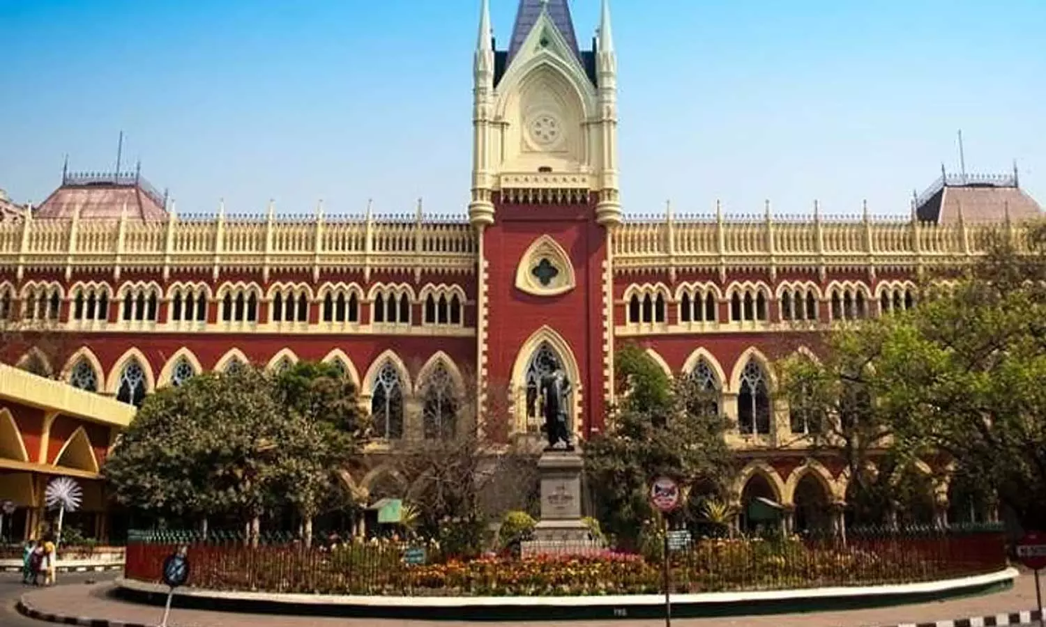 അനധികൃത ബംഗ്ലാദേശ് പൗരന്മാരെ കണ്ടെത്താൻ എല്ലായിടത്തും ഒരേസമയം തെരഞ്ഞെടുത്ത് എന്തിന്? കേന്ദ്രത്തോട് കൊൽക്കത്ത ഹൈക്കോടതി അനധികൃത ബംഗ്ലാദേശ് പൗരന്മാരെ കണ്ടെത്താൻ എല്ലായിടത്തും ഒരേസമയം തെരഞ്ഞെടുത്ത് എന്തിന്? കേന്ദ്രത്തോട് കൊൽക്കത്ത ഹൈക്കോടതി