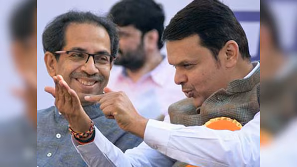 ഇങ്ങോട്ട് വരണമെന്നുണ്ടെങ്കിൽ, അതിനെക്കുറിച്ച് ആലോചിക്കാം; ഉദ്ധവിനെ ഭരണപക്ഷത്തേക്ക് ക്ഷണിച്ച് ഫഡ്നാവിസ് ഇങ്ങോട്ട് വരണമെന്നുണ്ടെങ്കിൽ, അതിനെക്കുറിച്ച് ആലോചിക്കാം; ഉദ്ധവിനെ ഭരണപക്ഷത്തേക്ക് ക്ഷണിച്ച് ഫഡ്നാവിസ്