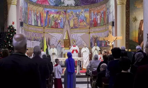 ഗസ്സയിലെ ഏക കത്തോലിക്ക ദേവാലയവും തകർത്ത് ഇസ്രായേൽ; രണ്ടുപേർ കൊല്ലപ്പെട്ടു, നിരവധി പേർക്ക് പരിക്ക് ഗസ്സയിലെ ഏക കത്തോലിക്ക ദേവാലയവും തകർത്ത് ഇസ്രായേൽ; രണ്ടുപേർ കൊല്ലപ്പെട്ടു, നിരവധി പേർക്ക് പരിക്ക്