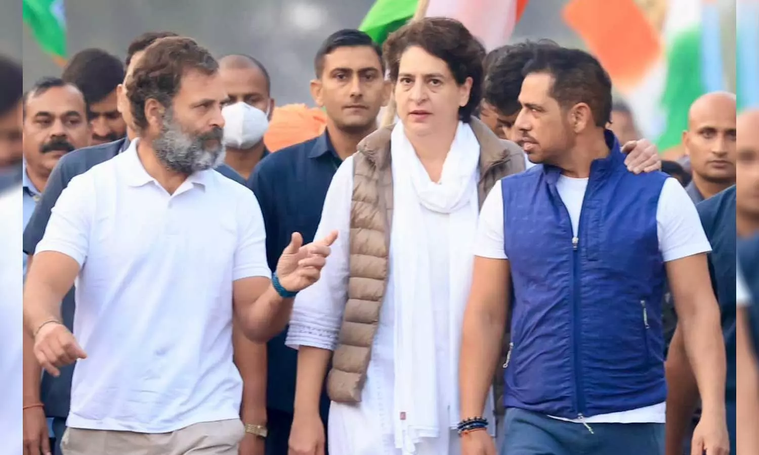 സഹോദരി ഭർത്താവിനെ കഴിഞ്ഞ 10 വർഷമായി കേന്ദ്ര സർക്കാർ വേട്ടയാടുന്നു, സത്യം ഒരുനാൾ വിജയിക്കും;  റോബർട്ട് വദ്രക്ക് പിന്തുണയുമായി രാഹുൽഗാന്ധി