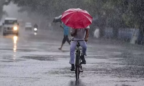 സംസ്ഥാനത്ത് അതതീവ്ര മഴ തുടരും: നാല് ജില്ലകളിൽ ഇന്ന് റെഡ് അലർട്ട്