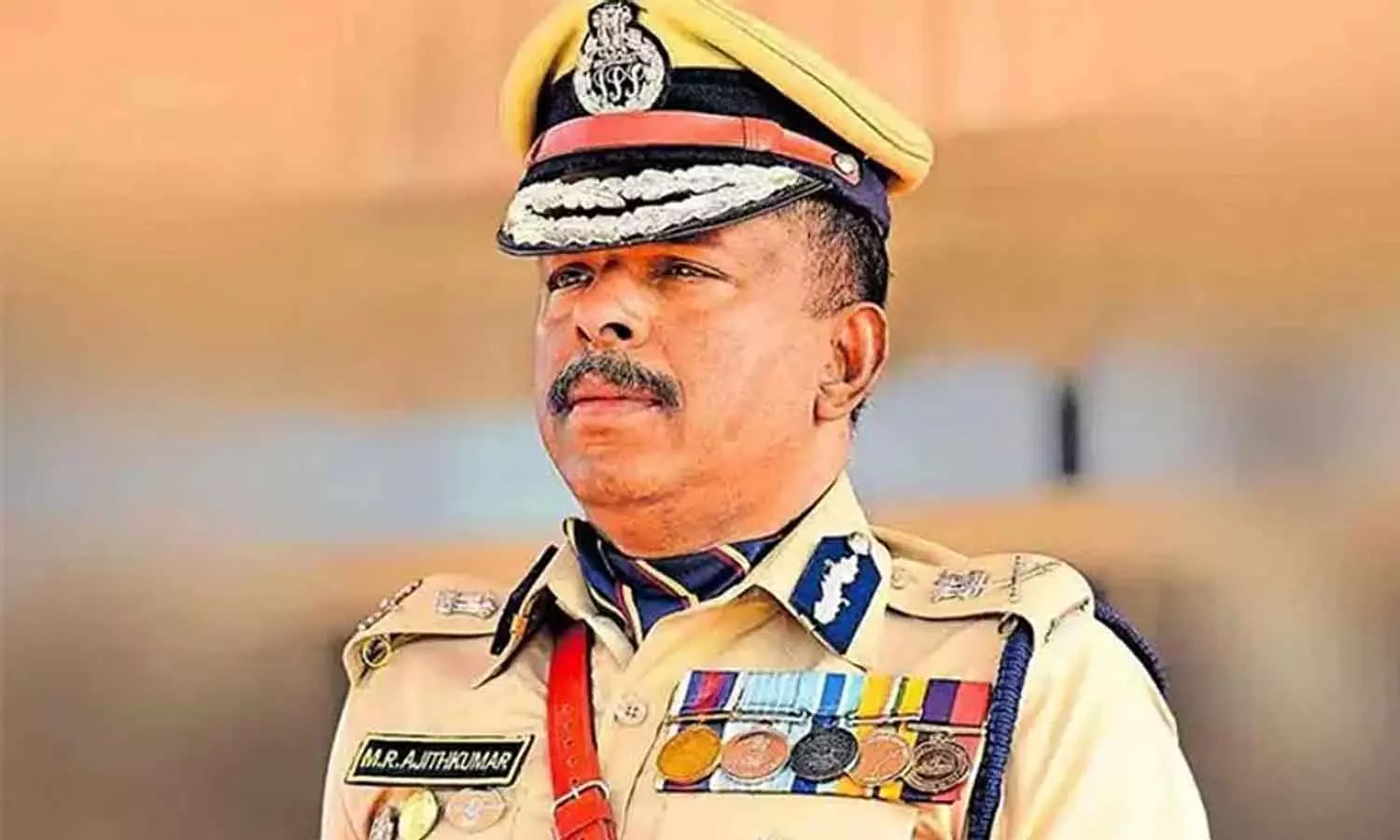 എഡിജിപിയുടെ ശബരിമല ട്രാക്ടർ യാത്ര; വീഴ്ച സംഭവിച്ചെന്ന് ഡിജിപിയുടെ റിപ്പോർട്ട്