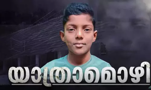 മിഥുനെ അവസാനമായി ഒരുനോക്ക് കാണാൻ വൻ ജനാവലി; തേങ്ങലടക്കാനാകാതെ തേവലക്കര