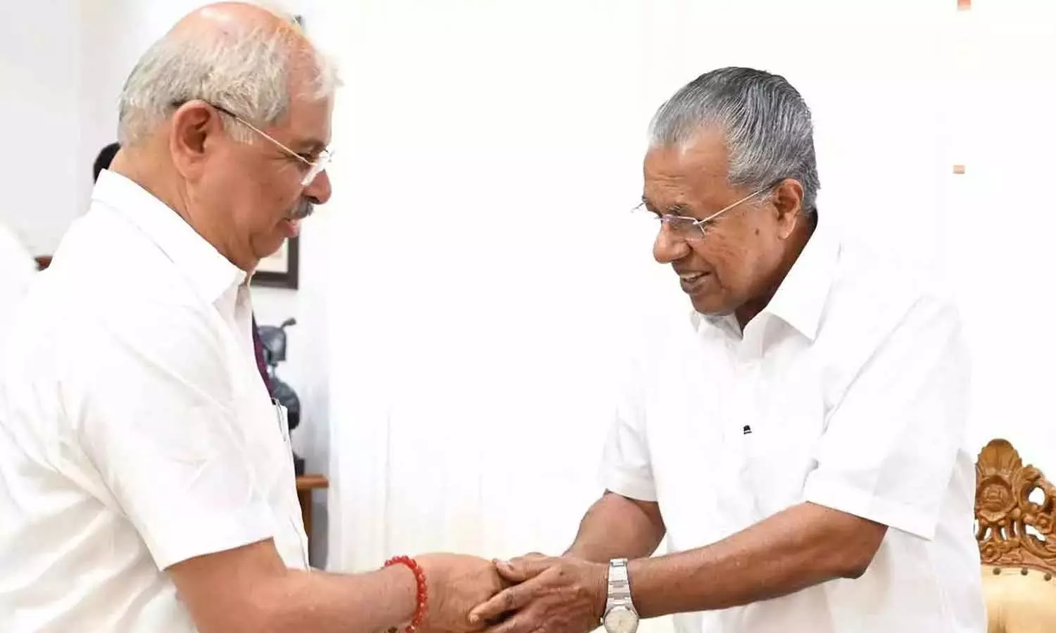 ഭാരതാംബ - കേരള സർവകലാശാല വിവാദത്തിനിടെ, മുഖ്യമന്ത്രി -ഗവർണർ നിർണായക കൂടിക്കാഴ്ച ഇന്ന്