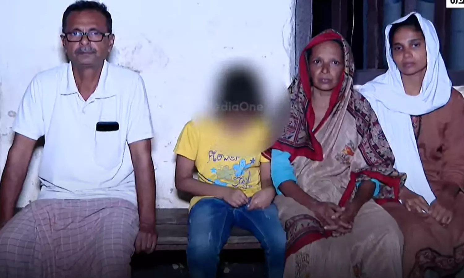 ജപ്തി ഭീഷണി; സ്‌കൂൾ വരാന്തയിലേക്ക് താമസം മാറ്റിയ കുടുംബത്തിന് താത്കാലിക ഭവനം നൽകി മുസ്‍ലിം ലീഗ്