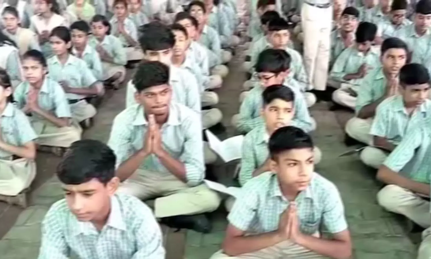 സ്കൂൾ അംസബ്ലിയിൽ ഭഗവത്ഗീതയിലെ ശ്ലോകങ്ങളും ചൊല്ലണം; സ്കൂൾ പ്രിൻസിപ്പൽമാർക്ക് കത്തയച്ച് ഹരിയാന വിദ്യാഭ്യാസ ബോർഡ്