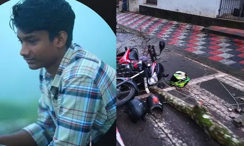 തിരുവനന്തപുരത്ത് പൊട്ടി വീണ വൈദ്യുതി കമ്പിയിൽനിന്ന്     ഷോക്കേറ്റ് ബൈക്ക് യാത്രികനായ 19കാരന്‍ മരിച്ചു