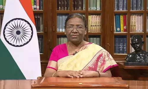 സംസ്ഥാന ബില്ലുകൾക്ക് അംഗീകാരം നൽകുന്നതുമായി ബന്ധപ്പെട്ട രാഷ്ട്രപതിയുടെ റെഫറൻസ്; ജൂലൈ 22ന് സുപ്രിം കോടതി പരിഗണിക്കും