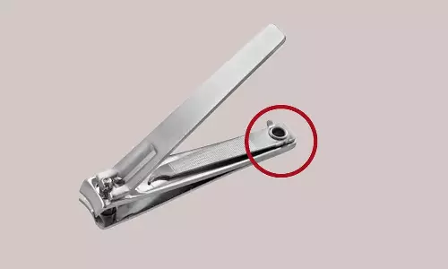 നെയിൽ കട്ടറിന് പിന്നിലെ ആ ചെറിയ ഹോൾ എന്തിനാണ്?