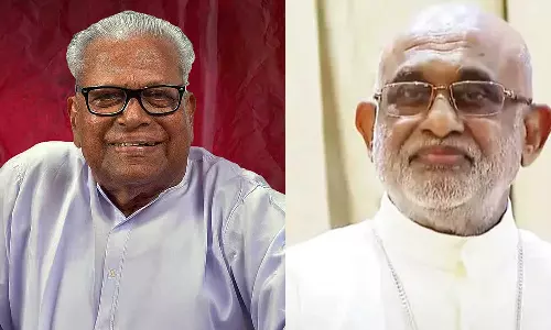 ജനകീയ പ്രക്ഷോഭങ്ങളുടെ മുന്നണിപ്പോരാളി, വി.എസ് അച്യുതാനന്ദന്‍ സാധാരണക്കാരുടെ നേതാവ്: മാര്‍ റാഫേല്‍ തട്ടില്‍