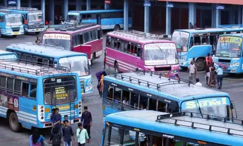 സ്വകാര്യ ബസുകളുടെ അനിശ്ചിതകാല പണിമുടക്ക് പിൻവലിച്ചു