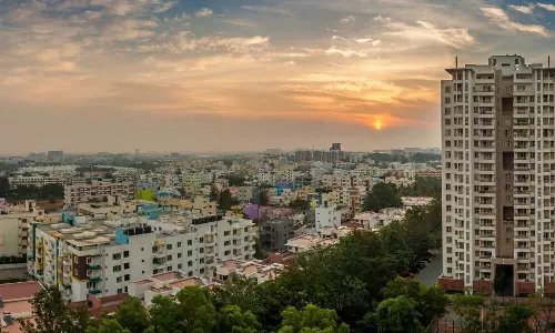 ലോകത്തിലെ ഏറ്റവും വലിയ അത്യാഗ്രഹികൾ; ബെംഗളൂരുവിൽ 4BHK ഫ്‌ളാറ്റിന് 23 ലക്ഷം രൂപ സെക്യൂരിറ്റി ഡെപ്പോസിറ്റ്, വിമർശനം