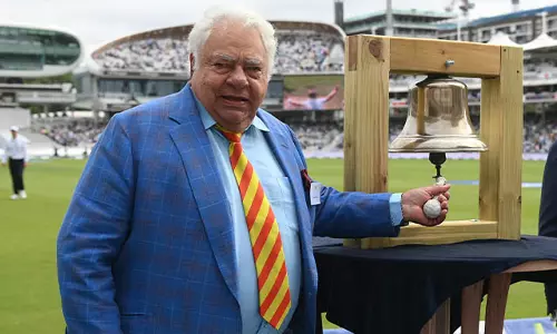 ഓൾഡ് ട്രാഫോഡിൽ ഇനി ഫാറോഖ് എഞ്ചിനീർ സ്റ്റാൻഡും