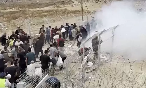 ഇസ്രായേലിന്റെ സ്ക്വിഡ് ഗെയിം; സഹായകേന്ദ്രത്തിൽ എത്താൻ ഗോ സിഗ്നൽ, പാതിവഴിയിൽ വെടിവെപ്പ്