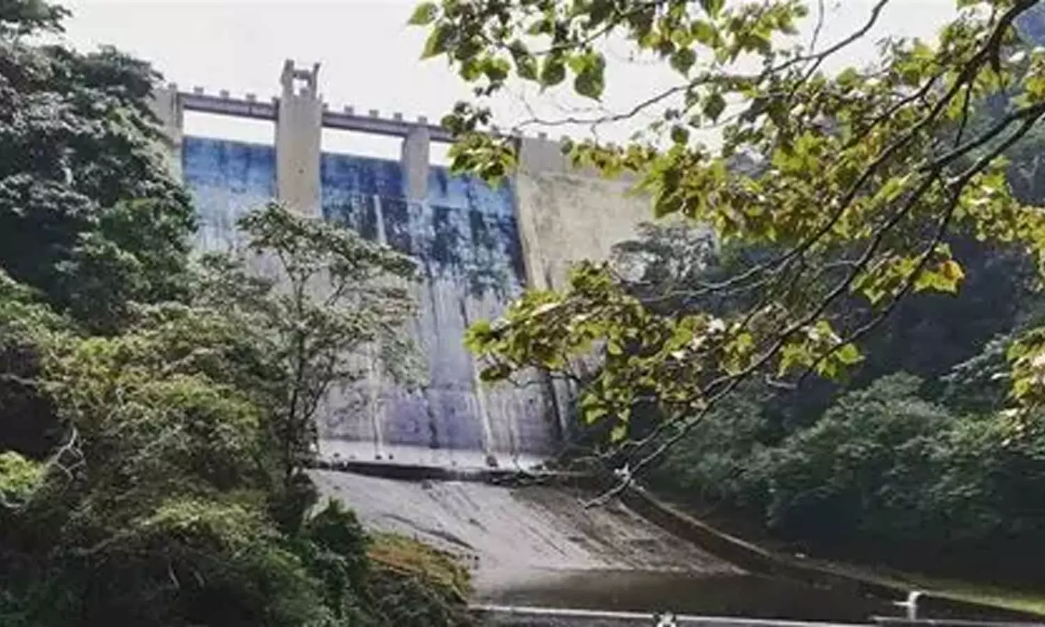 കനത്ത മഴ; പാലക്കാട് ശിരുവാണി ഡാമിന്റെ ഷട്ടറുകൾ നാളെ തുറക്കും