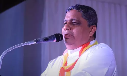 18 വയസ് മുതല് പ്രണയിച്ച് 25 വയസിനു മുന്പ് വിവാഹം കഴിക്കണം; സമുദായത്തിൽ അംഗസംഖ്യ കുറയുന്നുവെന്ന് തലശ്ശേരി ആര്ച്ച് ബിഷപ്പ് 18 വയസ് മുതല് പ്രണയിച്ച് 25 വയസിനു മുന്പ് വിവാഹം കഴിക്കണം; സമുദായത്തിൽ അംഗസംഖ്യ കുറയുന്നുവെന്ന് തലശ്ശേരി ആര്ച്ച് ബിഷപ്പ്