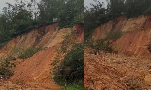 മൂന്നാർ ദേശീയപാതയിൽ വീണ്ടും മണ്ണിടിച്ചിൽ;ഗതാഗതം പൂർണമായി നിലച്ചു