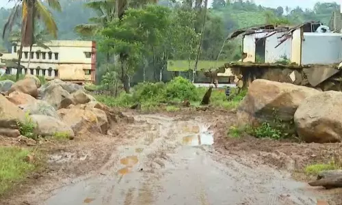 പൂർണമായും നടപ്പാകാതെ രാഷ്ട്രീയപാർട്ടികളുടെ പുനരധിവാസം; ലീഗ് വാങ്ങിയ സ്ഥലത്ത് ഭവനനിർമാണം തുടങ്ങിയില്ല, കോൺഗ്രസിന്റെ സ്ഥലം വാങ്ങൽ സാങ്കേതിക കുരുക്കിൽ പൂർണമായും നടപ്പാകാതെ രാഷ്ട്രീയപാർട്ടികളുടെ പുനരധിവാസം; ലീഗ് വാങ്ങിയ സ്ഥലത്ത് ഭവനനിർമാണം തുടങ്ങിയില്ല, കോൺഗ്രസിന്റെ സ്ഥലം വാങ്ങൽ സാങ്കേതിക കുരുക്കിൽ