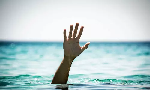 പത്തനംതിട്ടയില്‍ രണ്ട് യുവാക്കള്‍ ഒഴുക്കില്‍പ്പെട്ട് മരിച്ചു; കാണാതായ ഒരാള്‍ക്കായി തിരച്ചില്‍ തുടരുന്നു