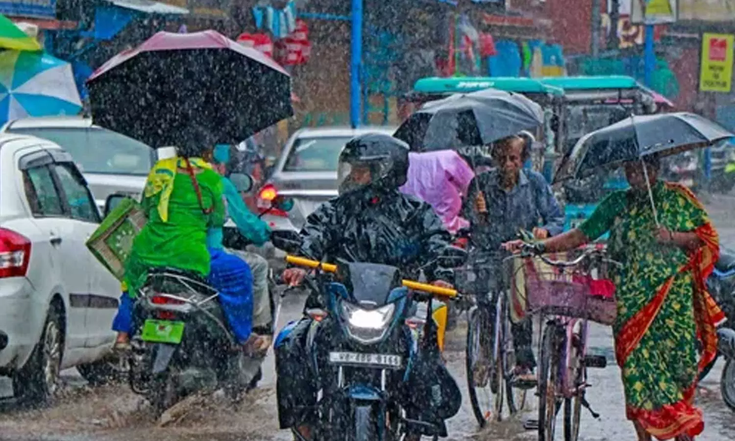 ഇന്നും ഒറ്റപ്പെട്ട ശക്തമായ മഴ തുടരും; രണ്ട് ജില്ലകളില്‍ യെല്ലോ അലേര്‍ട്ട്