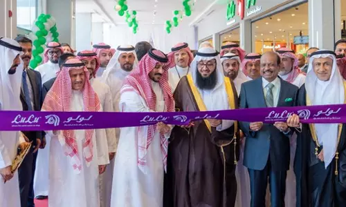 Lulus new hypermarket opens in Dammam Lulus new hypermarket opens in Dammam