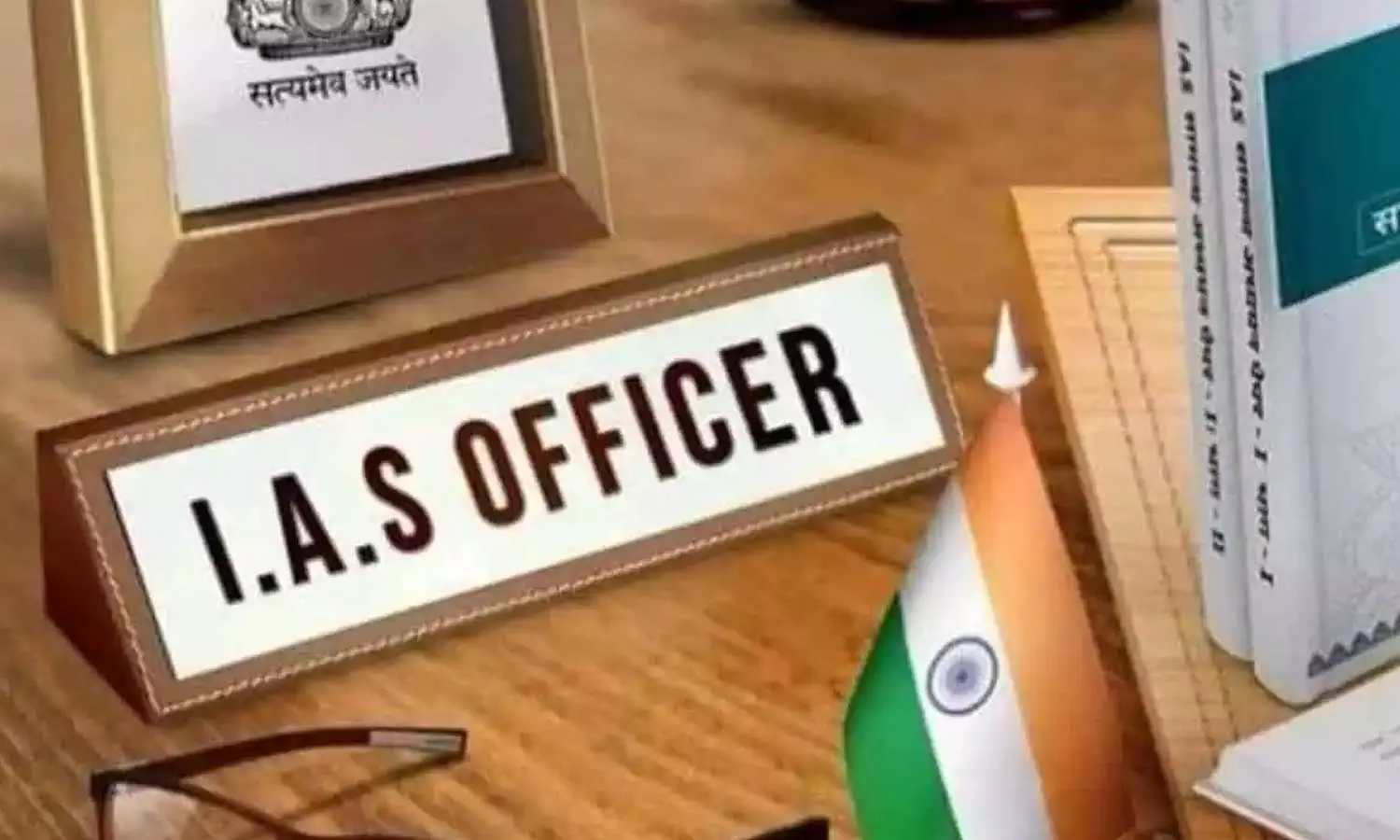ഐഎഎസ് തലപ്പത്ത് വൻ അഴിച്ചുപണി; നാല് കലക്ടർമാർ ഉൾപ്പെടെ 25 ഉദ്യോഗസ്ഥരെ മാറ്റി