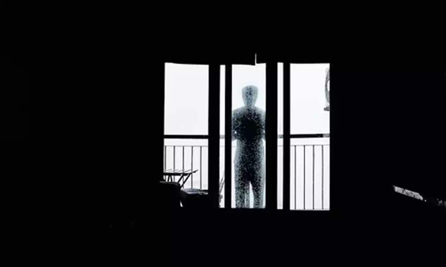 ഡൽഹിയിൽ ഫ്ളാറ്റ് ബുക്ക് ചെയ്ത് യുവാവ് ജീവനൊടുക്കി ഡൽഹിയിൽ ഫ്ളാറ്റ് ബുക്ക് ചെയ്ത് യുവാവ് ജീവനൊടുക്കി