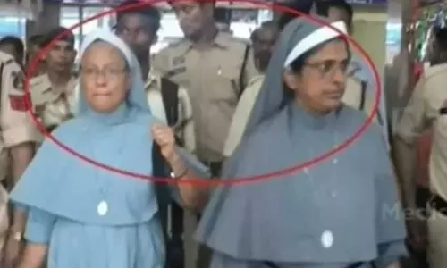 ഛത്തിസ്ഗഢിൽ അറസ്റ്റിലായ കന്യാസ്ത്രീകൾക്ക് ജാമ്യമില്ല; കേസ് എൻഐഎ കോടതിയിലേക്ക് ഛത്തിസ്ഗഢിൽ അറസ്റ്റിലായ കന്യാസ്ത്രീകൾക്ക് ജാമ്യമില്ല; കേസ് എൻഐഎ കോടതിയിലേക്ക്