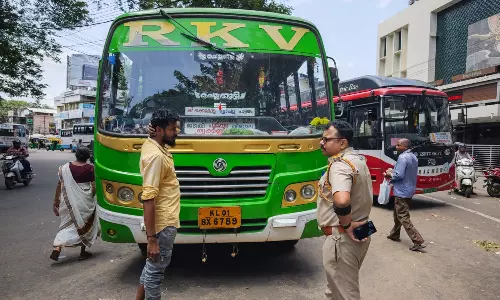 സംസ്ഥാന വ്യാപകമായി സ്വകാര്യ ബസുകളിൽ എംവിഡി പരിശോധന