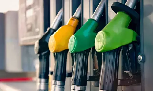 ഇന്ധനിരക്ക് പ്രഖ്യാപിച്ച് യുഎഇ; പെട്രോൾവില ഒരു ഫിൽസ് കുറച്ചു
