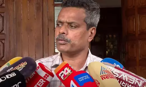 തിരുവനന്തപുരം മെഡിക്കൽ കോളജിലെ എല്ലാ ഉപകരണവും ഉപയോഗിച്ചെന്ന് ഡോക്ടർ ഹാരിസ് ചിറക്കൽ തിരുവനന്തപുരം മെഡിക്കൽ കോളജിലെ എല്ലാ ഉപകരണവും ഉപയോഗിച്ചെന്ന് ഡോക്ടർ ഹാരിസ് ചിറക്കൽ