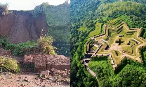 കനത്ത മഴ; ടിപ്പുസുൽത്താന്റെ മഞ്ജരാബാദ് കോട്ടയുടെ ഭാഗം തകർന്നു കനത്ത മഴ; ടിപ്പുസുൽത്താന്റെ മഞ്ജരാബാദ് കോട്ടയുടെ ഭാഗം തകർന്നു