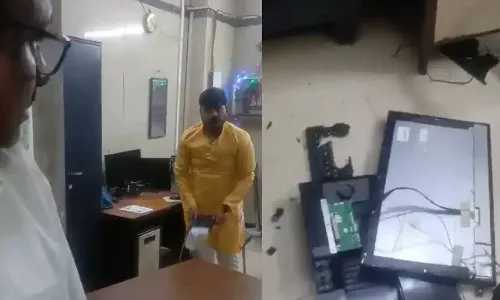 ധാരാവിയിൽ എന്റെ പേര് പറഞ്ഞാൽ മതി,എല്ലാവർക്കും എന്നെ അറിയാം; ടിക്കറ്റില്ലാതെ യാത്ര ചെയ്തതിന് പിടിയിലായ യുവാവ് റെയില്‍വെ സ്റ്റേഷന്‍ ഓഫീസ് അടിച്ചു തകര്‍ത്തു