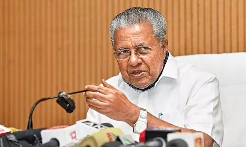 ബലഹീനമായ സ്‌കൂള്‍ കെട്ടിടങ്ങളുടെ വിവരങ്ങള്‍ നല്‍കണം : മുഖ്യമന്ത്രി