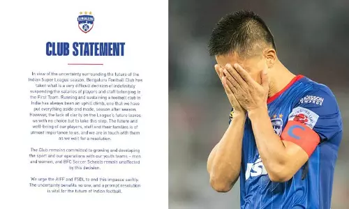 ‘സുനില് ചേത്രിക്കും ശമ്പളമില്ല’; ഐഎസ്എല് അനിശ്ചിതത്വത്തിനിടെ കളിക്കാരുടെ ശമ്പളം നിര്ത്തി ബെംഗളൂരു എഫ്സി ‘സുനില് ചേത്രിക്കും ശമ്പളമില്ല’; ഐഎസ്എല് അനിശ്ചിതത്വത്തിനിടെ കളിക്കാരുടെ ശമ്പളം നിര്ത്തി ബെംഗളൂരു എഫ്സി