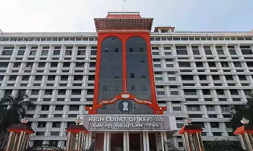 ഇത് റിയൽ ജാനകി v/s സ്റ്റേറ്റ് ഓഫ് കേരള: ചാരായം കടത്തിയെന്ന കേസിൽ 14 വർഷം നീണ്ട നിയമ പോരാട്ടം; ഒടുവിൽ ജാനകിയുടെ ശിക്ഷ ഹൈക്കോടതി റദ്ദാക്കി