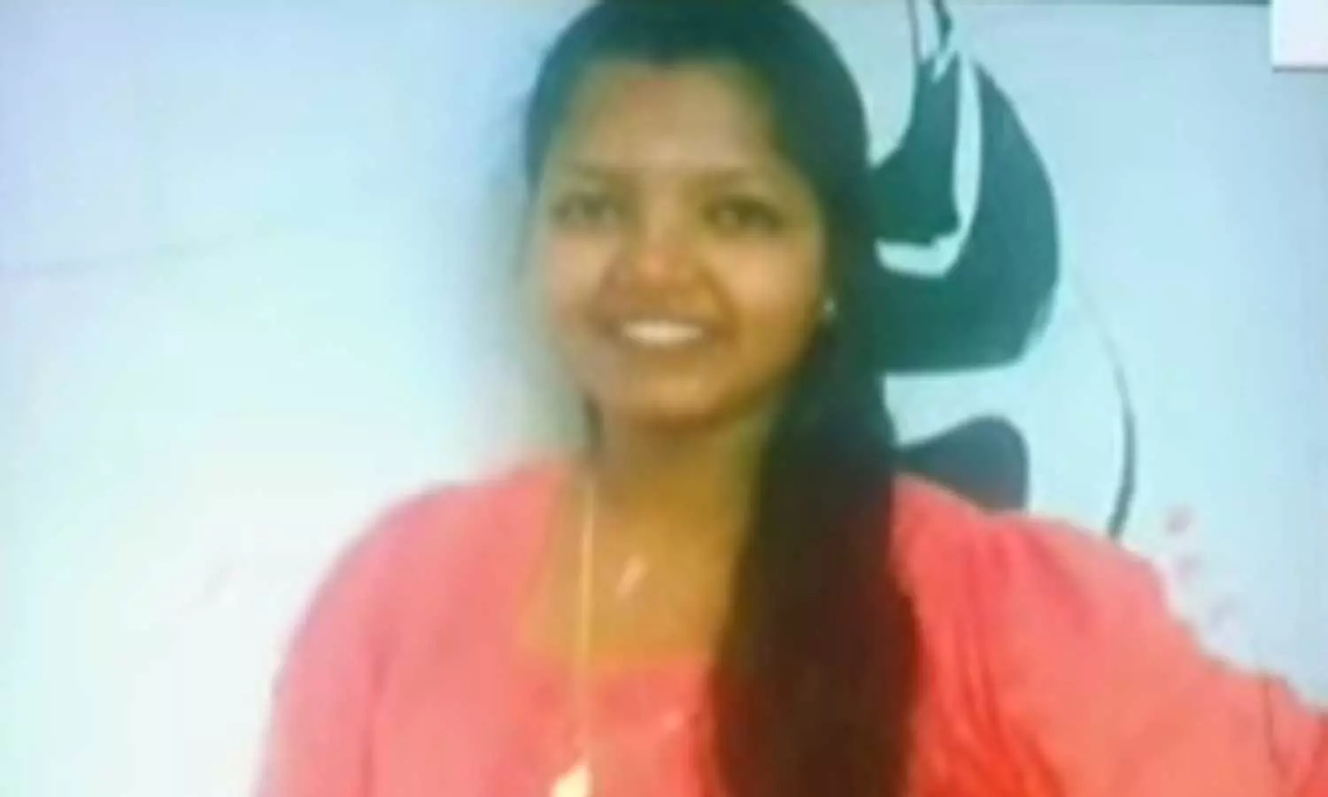 ബാലുശ്ശേരി ഭര്തൃ വീട്ടില് യുവതി ജീവനൊടുക്കിയ സംഭവം: ഭര്ത്താവിന്റെ കുടുംബത്തിനെതിരെ ബന്ധുക്കള് ബാലുശ്ശേരി ഭര്തൃ വീട്ടില് യുവതി ജീവനൊടുക്കിയ സംഭവം: ഭര്ത്താവിന്റെ കുടുംബത്തിനെതിരെ ബന്ധുക്കള്