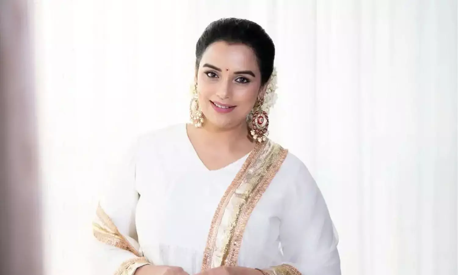 അശ്ലീല സിനിമകളിലൂടെ പണം സമ്പാദിച്ചു എന്ന പരാതിയിൽ ശ്വേതാ മേനോനെതിരെ കേസെടുത്ത് എറണാകുളം പൊലീസ്